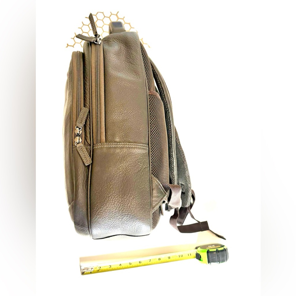 Levenger Backpack Leather Dark Brown - Picture 7 of 12